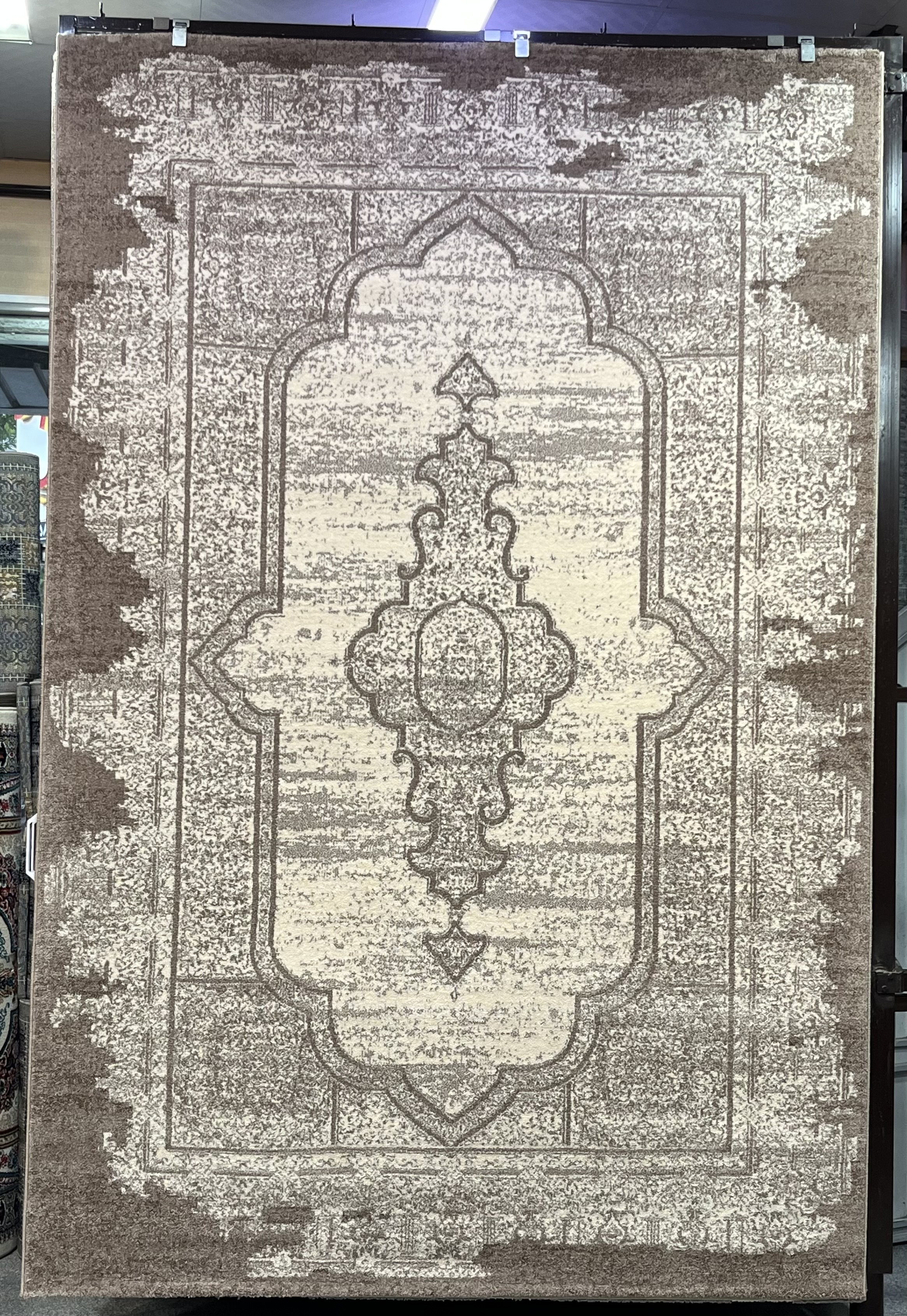 فرش ماشینی/۳۲۰شانه/تراکم۹۶۰/فرش ساوین/۶متری(۲در۳)